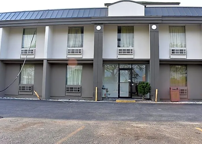 Fairbridge Inn Express Melrose Park