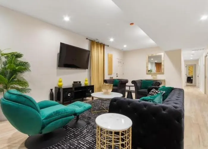 Modern 3Br Apt Near United Center