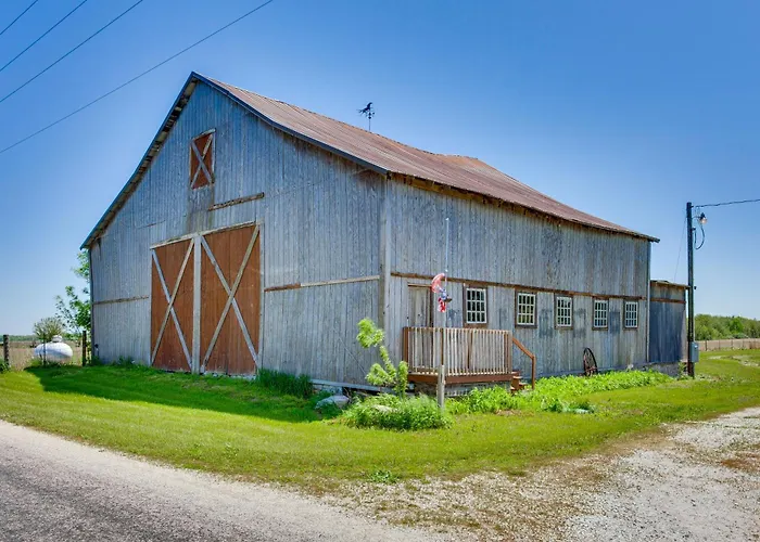 Historic Barn/Lodge And 3 More - 2 Mi From Town