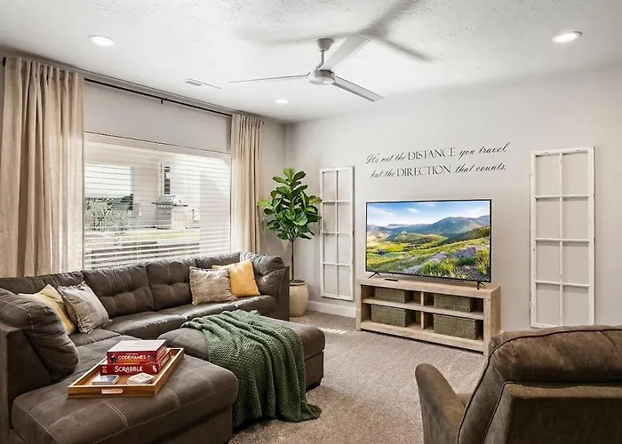 Perfect Family Getaway With Pool, Lazy River & Gym