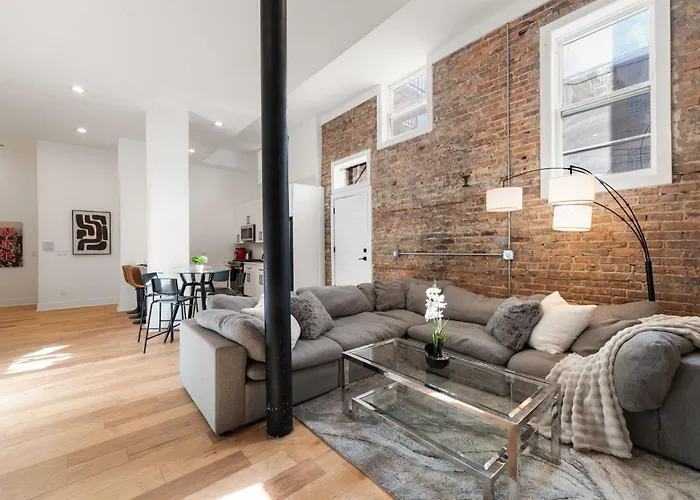 Spacious 3Bd West Town Apartment Next To Kasama