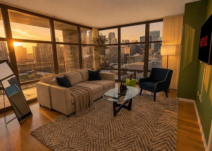 18Th Floor 2Br Grant Park Suite With Balcony, Gym