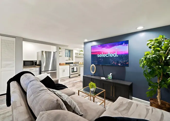 River West Retreat 2 Bedroom Garden Unit