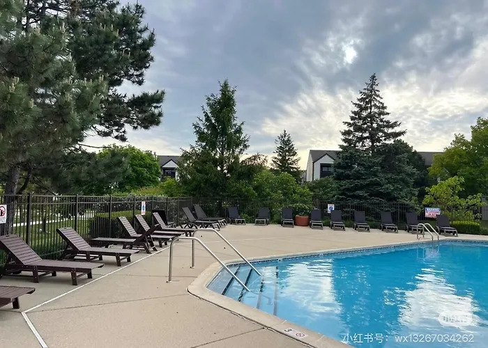 3 Bedroom With Free Parking Close To Ord Airport