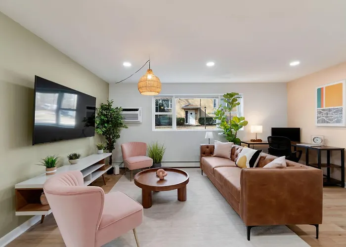 Relaxing 1 Bedroom With Free Parking Workdesk