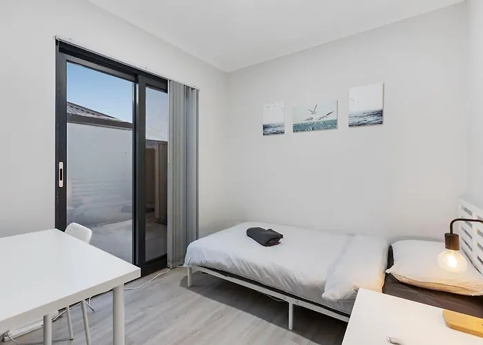 Professional Single Room 5 Walk To Curtin Uni