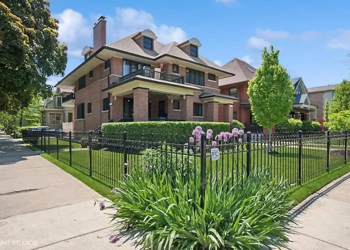 Your Chicago Retreat