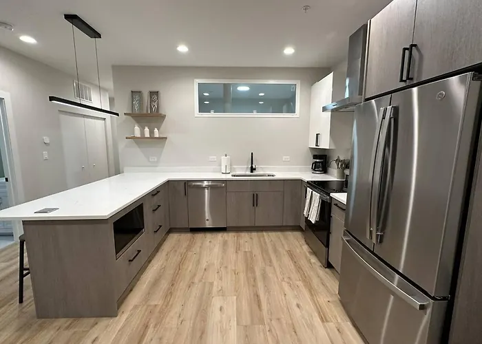 New Luxury 3Br - Steps To Downtown And Metra