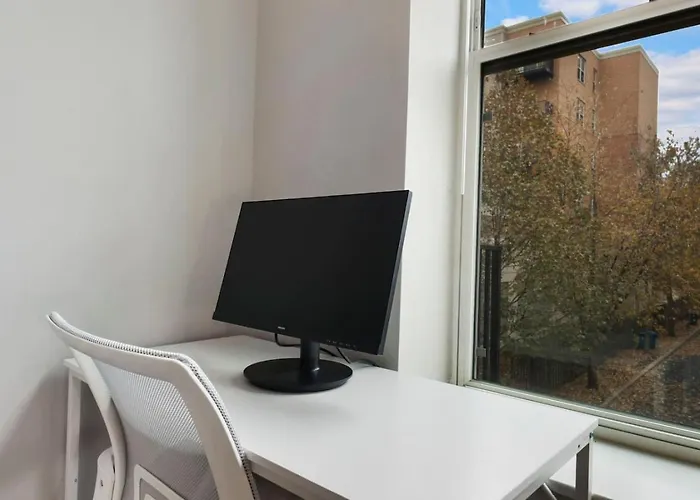 Downtown Elmhurst Luxury Apartments Near Metra & O'Hare With Pool, Gym, Parking & Theater