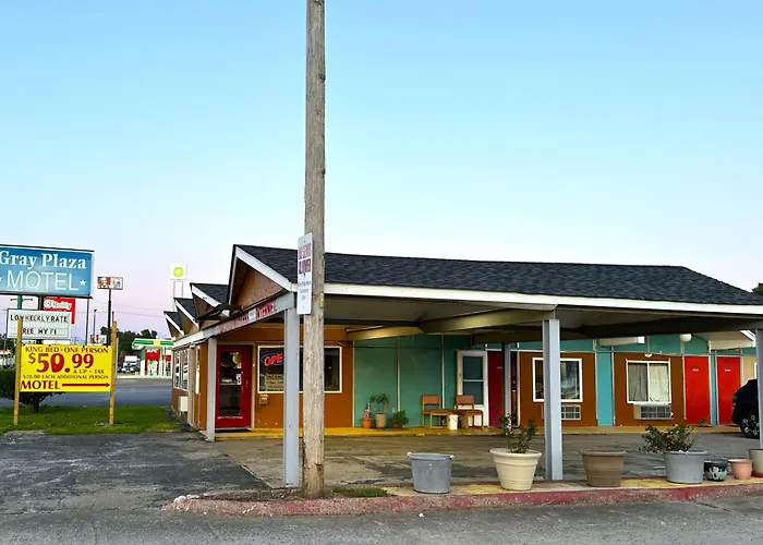 Gray Plaza Motel Benton Rend Lake I-57