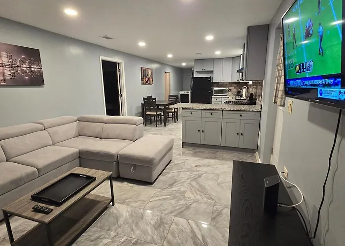 Entire Apartment In Oak Park, Il