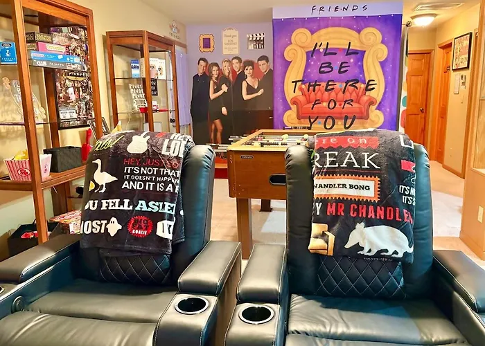 Fun Escape Friends Central Perk - Starved Rock
