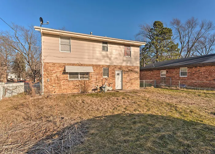 Family-Friendly Rockford Home W/ Private Yard!