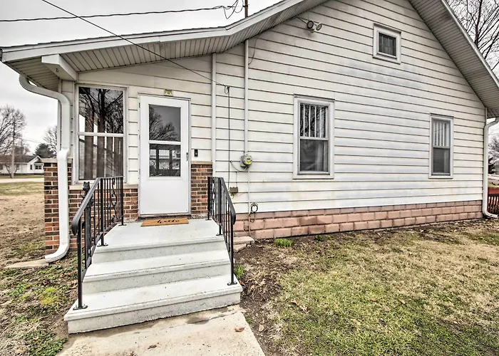 Illinois Vacation Rental Home: Pets Welcome