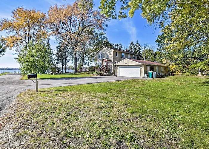 Lakefront Home W/ Game Room, Theater & Dock!