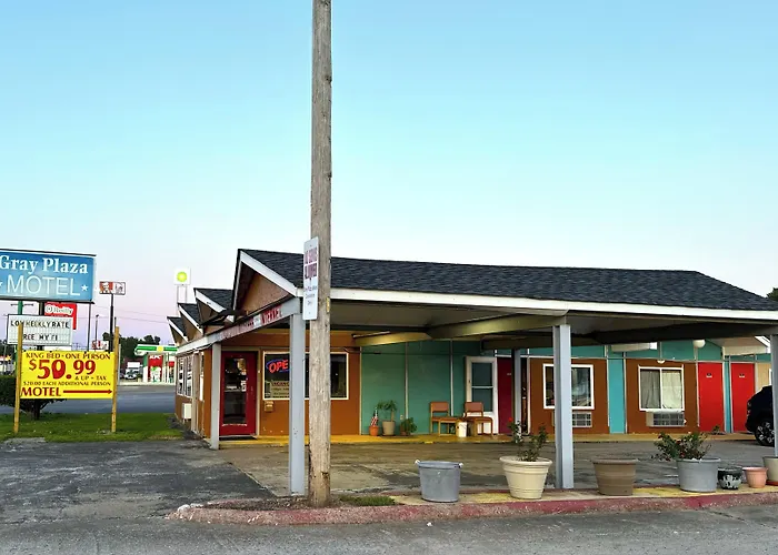 Gray Plaza Motel