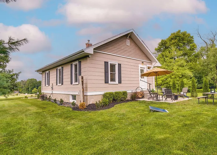 Country Home Near Eiu & Lake Charleston!