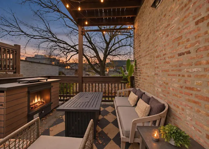 Historic 4Br Home Game Room, Pool Table, Fire Pit