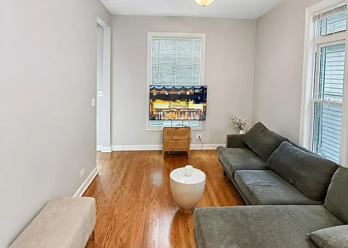 Cozy Home 5 Min Walk From Downtown Wilmette