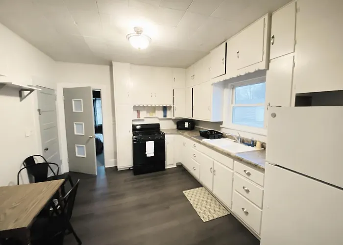 3 Bedroom House Near Hershey/Marathon