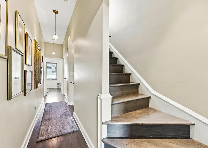 Skyline Views River West Townhouse; 2 Parking Incl Townhouse