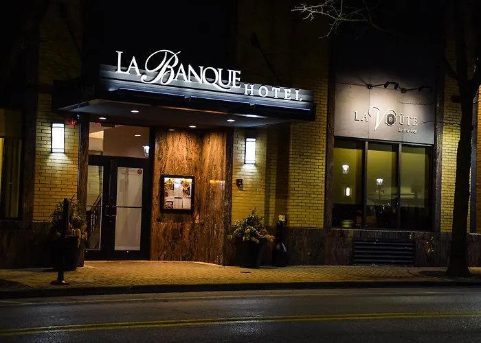 La Banque Hotel