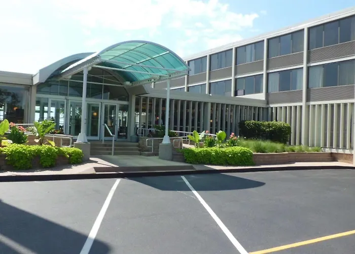 Illinois Beach Resort & Conf. Center; Best Western Premier Collection