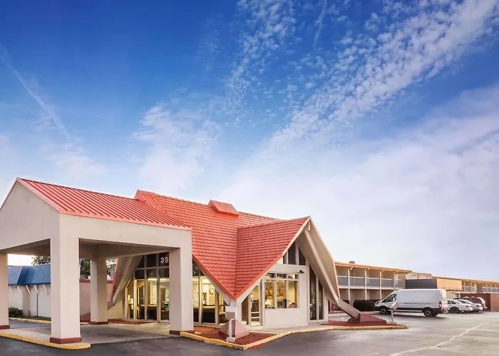 Rodeway Inn & Suites