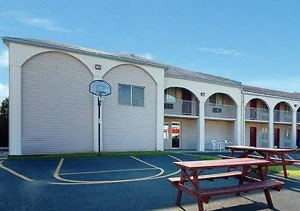 Rodeway Inn Effingham