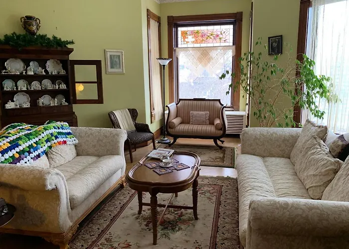 Hellman Guest House