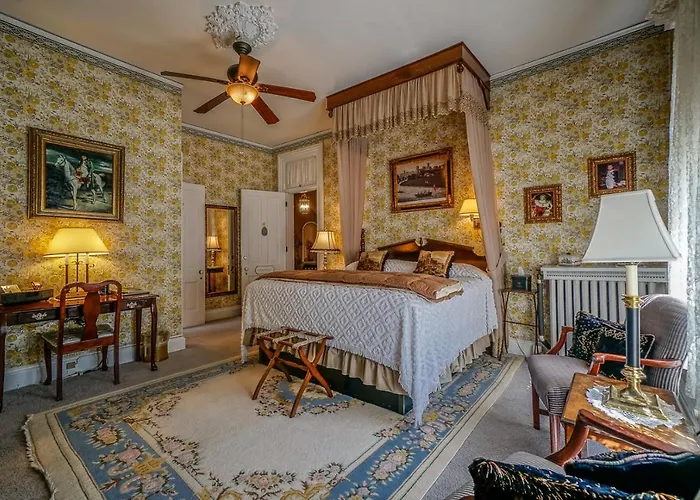 Pinehill Inn